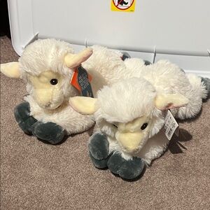 Adorable  Stuffed Lamb Toy